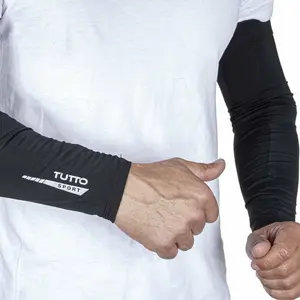 Imagem 4 de Manguito Tutto Moto Sport Preto (Com Dedo)