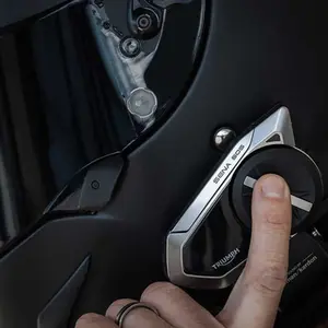 Imagem 7 de Intercomunicador de Capacete Sena Triumph 50S - Unitário