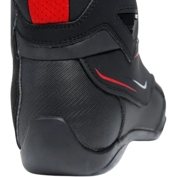 Bota TCX Zeta WP - Preto/Vermelho (100% Impermeável) - Grid Motors