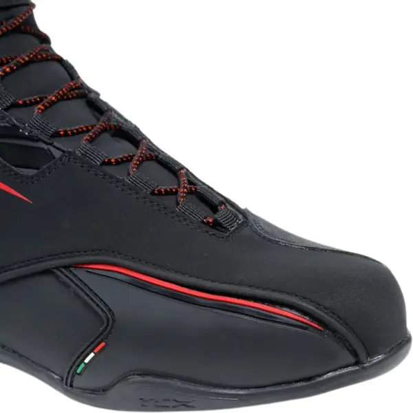 Bota TCX Zeta WP - Preto/Vermelho (100% Impermeável) - Grid Motors