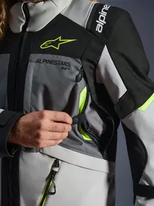Imagem 4 de Jaqueta Alpinestars Andes V4 Drystar - Cinza Escura/Branca Gelo/Amarela Fluor (Impermeável)