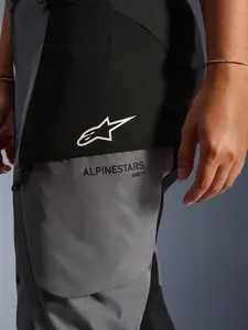 Imagem 9 de Calça Alpinestars Stella Andes V4 Drystar - Preta/Cinza Escura (Impermeável)