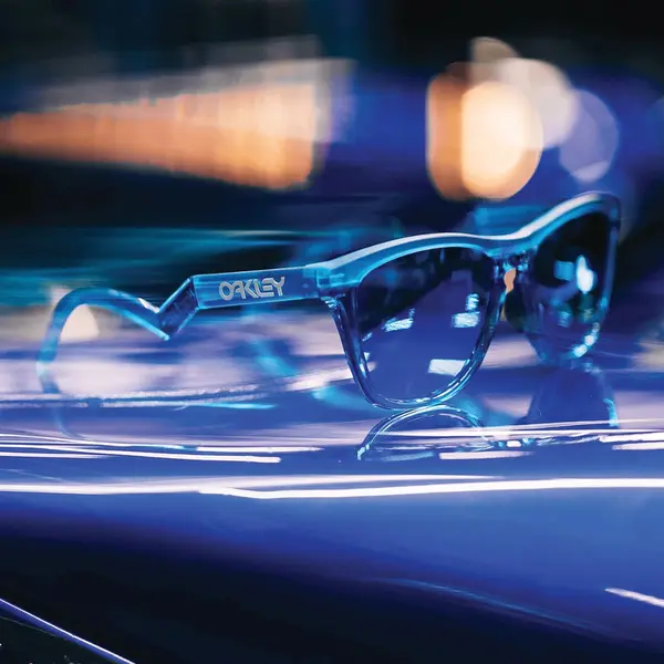 Óculos Oakley Frogskins Hybrid Fabio Quartararo Azul Ácido Fosco