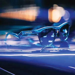 Imagem 11 de Óculos Oakley Frogskins Hybrid Fabio Quartararo Azul Ácido Fosco - com Lente Azul (Prizm)