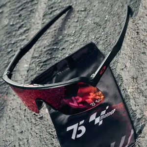 Imagem 9 de Óculos Oakley Sutro Lite MotoGP Preto Fosco - com Lente Rosa/Amarela (Prizm)