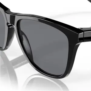 Imagem 5 de Óculos Oakley Frogskins Preto Brilhante - com Lente Cinza