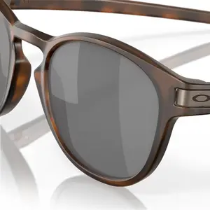 Imagem 6 de Óculos Oakley Latch Marrom Fosco - com Lente Fumê (Prizm)