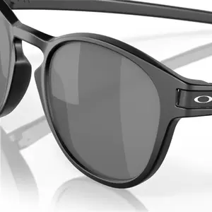 Imagem 6 de Óculos Oakley Latch Preto Fosco - com Lente Cinza (Prizm)