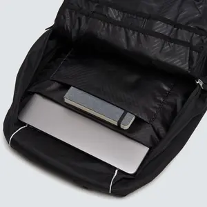 Imagem 4 de Mochila Oakley Enduro 3.0 Preto - 20 Litros