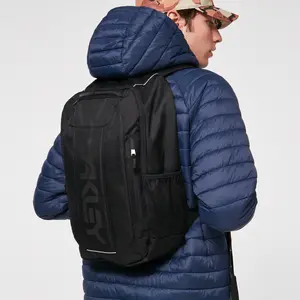 Imagem 6 de Mochila Oakley Enduro 3.0 Preto - 20 Litros