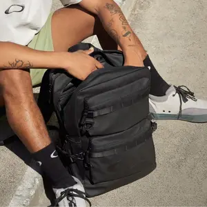 Imagem 7 de Mochila Oakley Rover Laptop Backpack Preto - 18 Litros