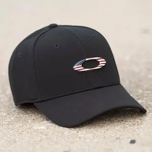 Imagem 6 de Boné Oakley Tincan - Preto/American Flag