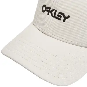 Imagem 3 de Boné Oakley 6 Panel Stretch Metallic - Branco/Preto