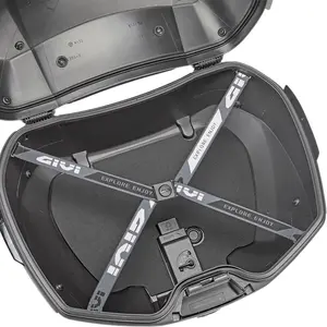 Imagem 4 de Baú / Bauleto Givi V49N Air Monokey Preto/Vermelho - 49 Litros
