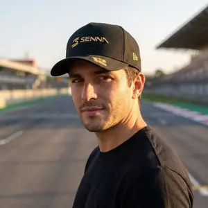 Imagem 7 de Boné New Era 9Forty A-Frame Senna - Preto/Dourado