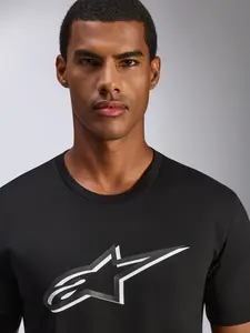 Imagem 5 de Camiseta Alpinestars Ageless Shadow - Preto/Branco