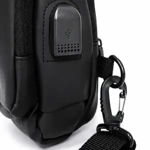 Imagem 3 de Bolsa Transversal Texx - Preta/Branca