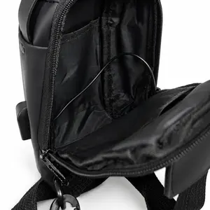 Imagem 4 de Bolsa Transversal Texx - Preta/Branca